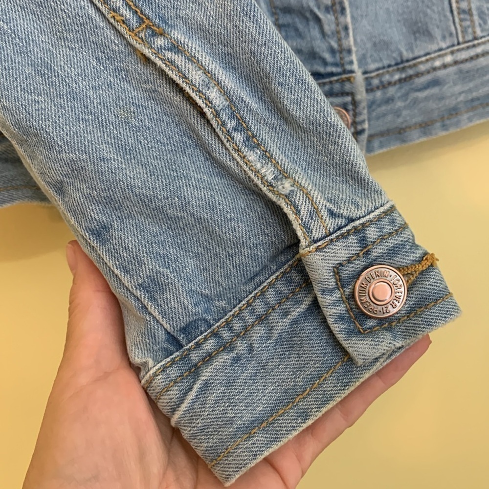 Forever 21 | Distressed Denim Blue Jean Button Down Jacket Small - Picture 9 of 14